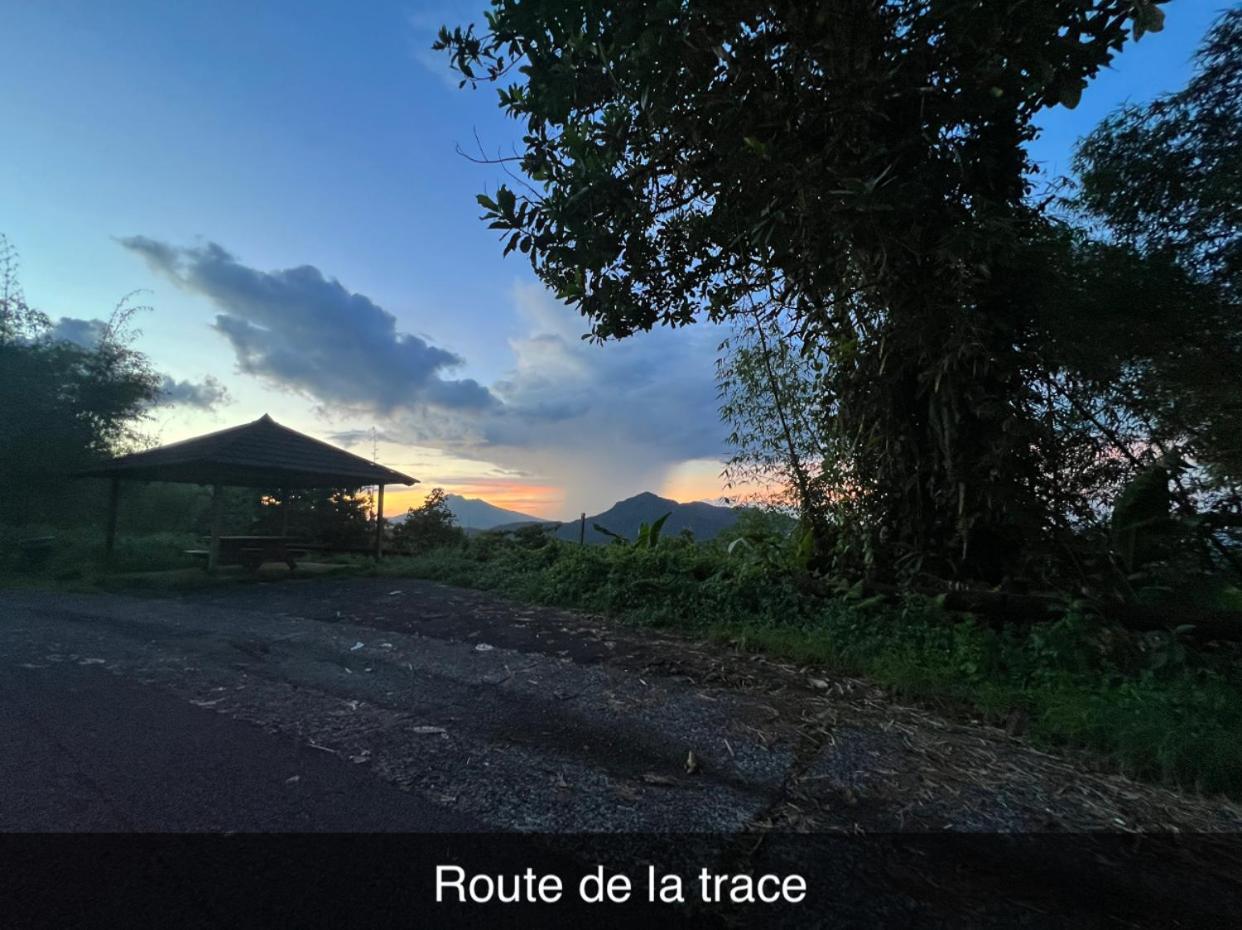 Le Ketmie Nature Et Decouverte Fond-Saint-Denis 외부 사진